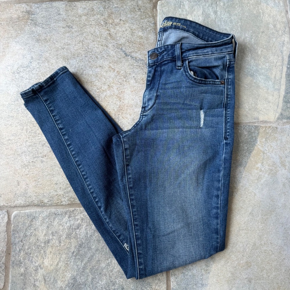 Old Navy Rockstar Distressed Skinny Jeans Size 4 Stretch Mid‎ Rise Grunge Look